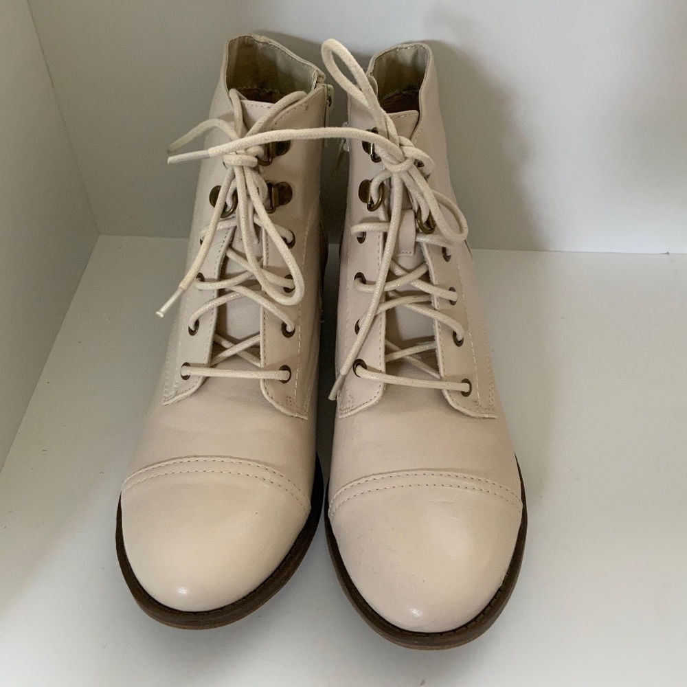 Women’s Charlotte Russe ankle boots size 8 NIB